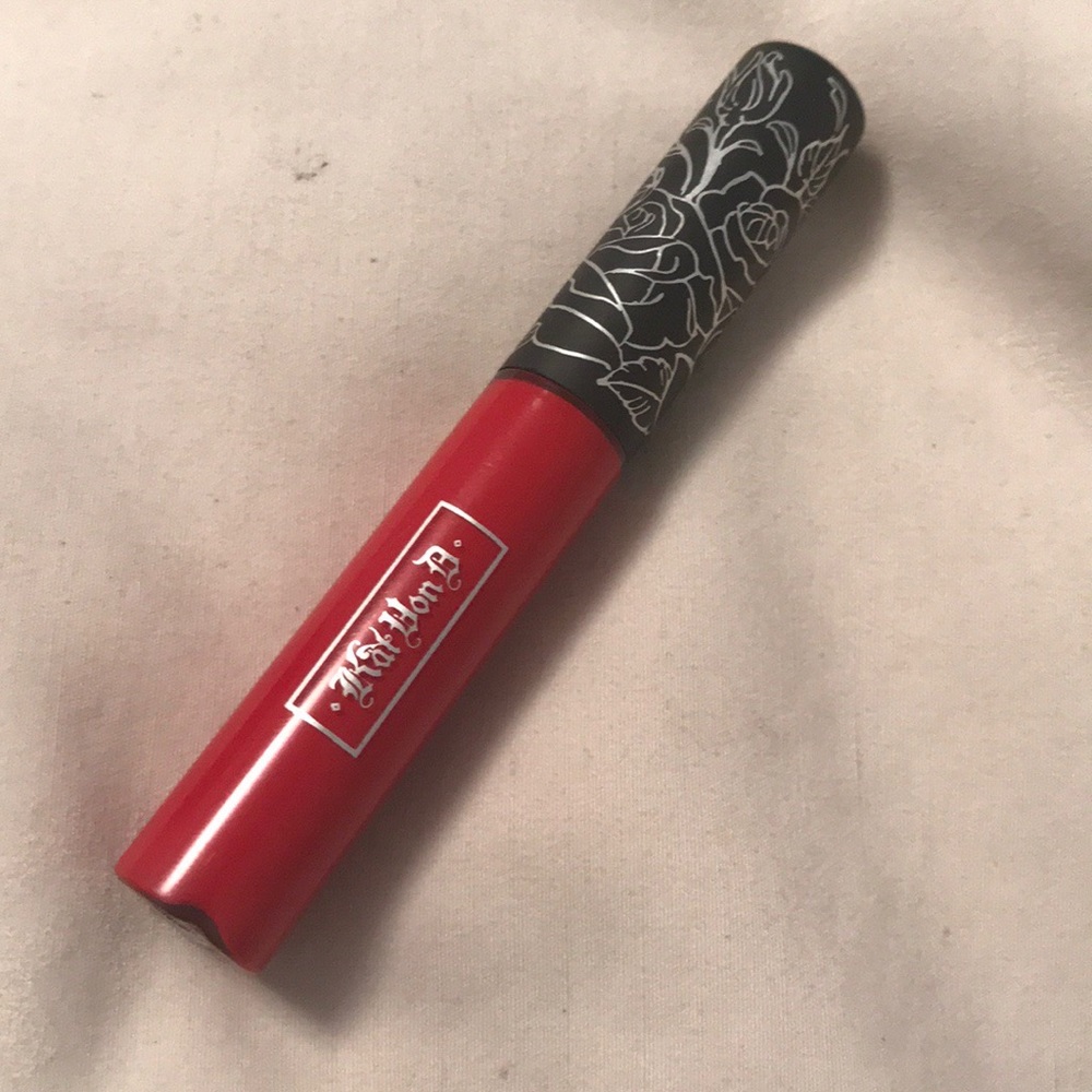 Kat Von D Everlasting Liquid Lip “Santa Sangre”
